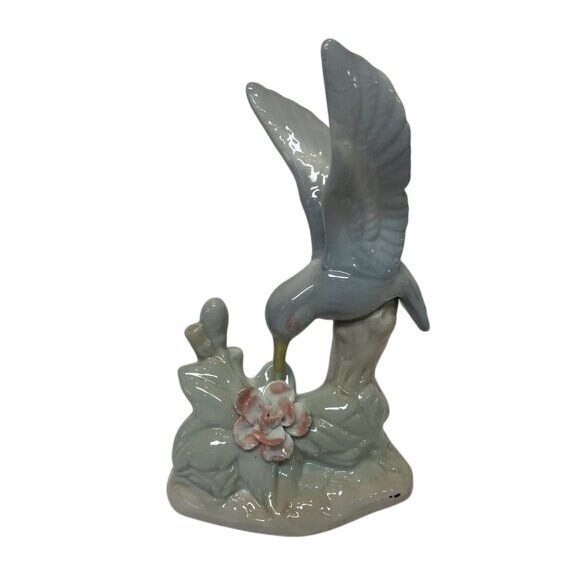 Gaylord? Other - Hummingbird Drinking From Flowers Ceramic Figurine Gaylord? Vintage Hand Painted